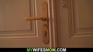 Girlfriends m. spreads legs for him
