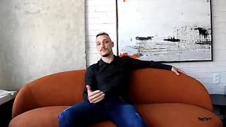 couch test with the wonderful queen Reh