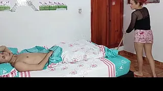 SEXY MAID SURPRISES ME BY GIVING ME A NICE AND HARD MORNING FUCK AFTER CLEANING MY ROOM WHILE MY WIFE IS NOT HOME-AMATEUR-HOMEMADE PORN