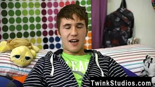 Gay orgy Kain Lanning is a warm lil' boy from Iowa. He chats about