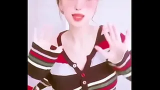 An Egyptian teenage girl plays with her body and shakes her tits