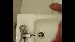 I get my milk in the bidet