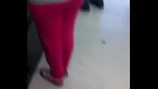 Big booty white gurl i know. I love her but cant talk to her lol!!!