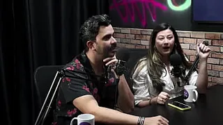 The guy decided to talk about politics in the meeting with her inside the liberal ballad - Bella Mantovani and O Fera