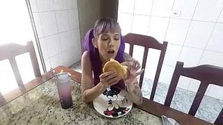Food Fetish - Eating a burger through the ass