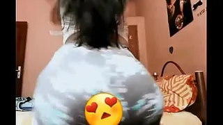Karla Reds Twerking