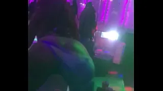 She twerking at the club