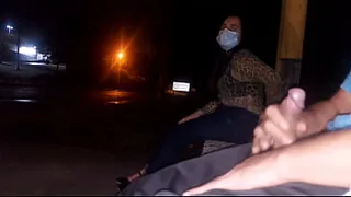 Serious !! I run the risk of putting my dick in front of this woman waiting for the bus... look what she did