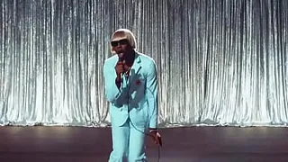 BLACK SKIN GUY FUCKS EVERYONE