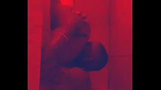 Feed that pussy to me
