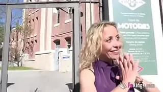 Eating pussy