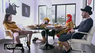 Family Dinner Went Over a Naughty Familiar Orgy