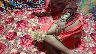 DESI WIFE SHAKING ASS