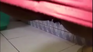 Desi gf peeing