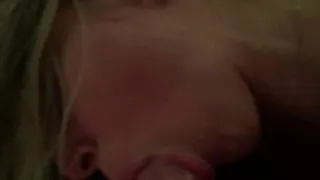 BLonDiE HoTWiFE tasty pussy