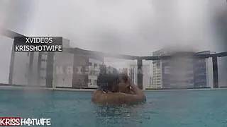 Horn Fudendo Me In The Pool From Flat To Open Sky, While The Males Aren't Enough To Really Fuck Me
