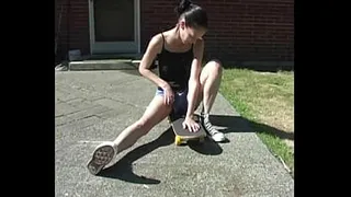 Zoe Amateur Skater Shows Her Pierced Nipples & Flashes Pussy