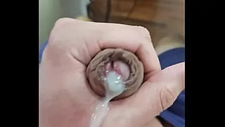 YOUNG PAUZUDO JACKING OFF AND JOKING