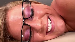 Big Lipped MILF Porn