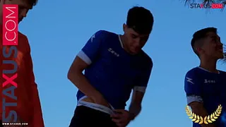 STAXUS :: Hot bicyclists can't resist making an emergency stop