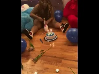 28 & Fine MILF Celebrates with Hardcore Action 🚀💃