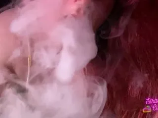 Babe Tweaker's Big Cloud Blowjob