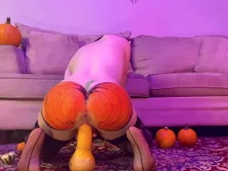 Pumpkin Pawg Cums on Massive Dick, Squirt Load