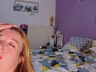 Submissive Bitch Gets Monster Facial Cumshot