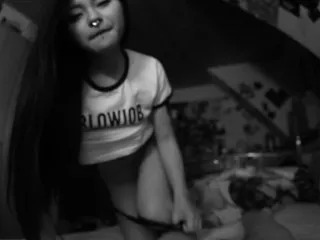 Rae Lil Black Intense Closeup Blowjob