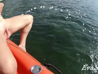 Straight Boat Peeing