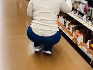 Walmart MILF with Huge Booty - Whale Tail