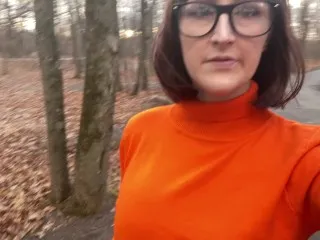 Velma's Car Sex & Public Flash BTS Patreon