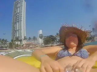 Public Beach Pissing Fountain Adventure # Open Sea Peeing