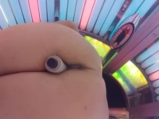 Solarium Self Fuck & Squirting Orgasm