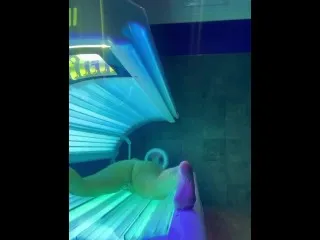 Tan Bed Squirting Orgasm Blast
