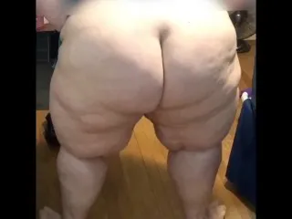 Learning to Twerk on Fat Ass Pt1