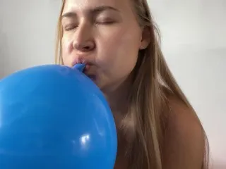 Inflating Balloons Fetish - Beauty's Big Blowjobs