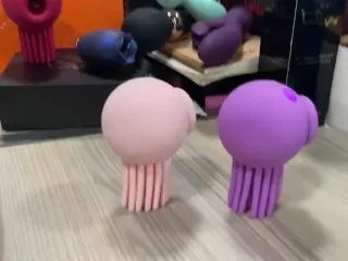 Tracy, Cute Octopus Dance During Hardcore Sex Toys Play!