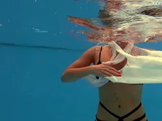 Anastasia Ocean - Hardcore Underwater Orgasm