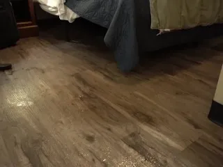 Hotel Bed Piss Play