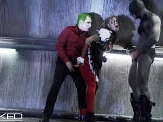 Harley Quinn Fucked by Joker & Batman - Wicked