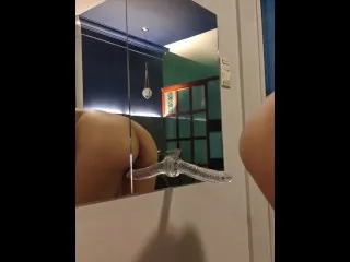 Gravidina Brasileira Toca Seu Sex Toy em Hotel