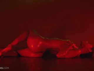 Sybil's Artistic Solo - Intense Pussy Play