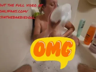 Hot & steamy bath play 🚿