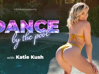 VRALLURE Dances Poolside - Immersive Experience