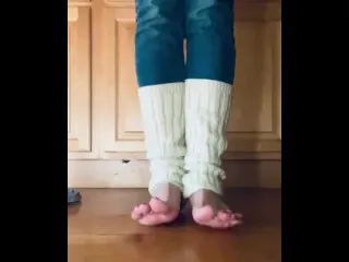 Mom in Jeans & Legwarmers - Strips Off Slippers