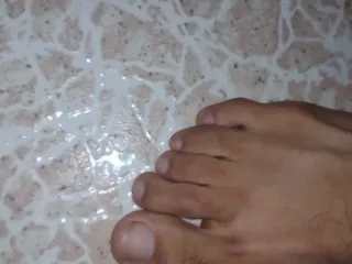 Foot Stepping in Loads