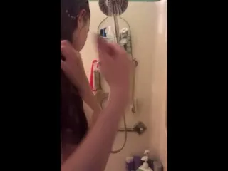 Petite Cam Girl Shower Play