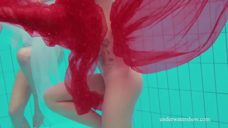 Nata Szilva, Piyavka Chehova - SEXY UNDERWATER ADVENTURE