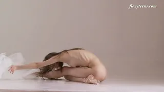 Ksyuha Zavituha - Nude Gymnastics & Natural Tits